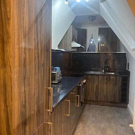 Flat 6, Short Walk From Train Station, Mylnegarth *